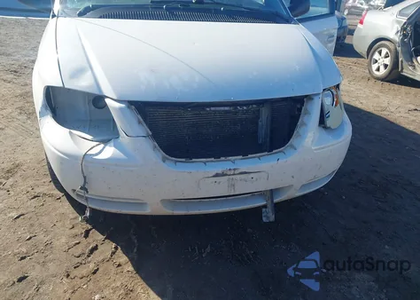 2005 Chrysler Town & Country Lx from USA, damaged, VIN 2C4GP44RX5R162354